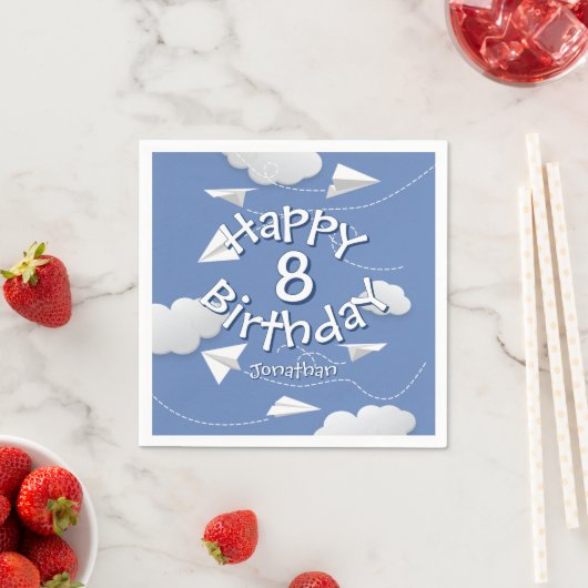 Serviette En Papier flying folded paper airplanes birthday (En situation)