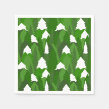 Forêt de pins enneigée