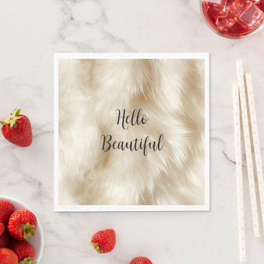 Serviette En Papier Fourrure blanche à la crème (En situation)