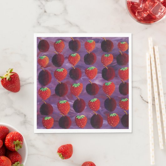 Serviette En Papier Fraises et prunes Fruits rouges (En situation)
