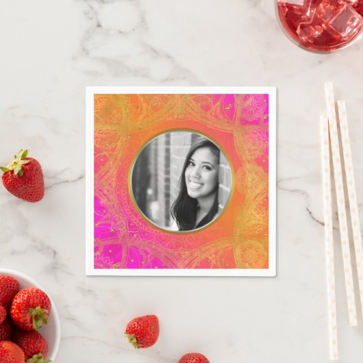 Serviette En Papier Fuchsia Pink Orange Gold Mandala (En situation)