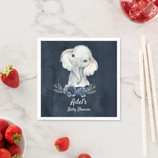 Serviette En Papier Garçon Elephant Navy Party Napkins pour baby showe (En situation)