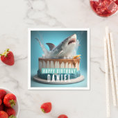 Serviette En Papier Gâteau d'anniversaire sur le thème du requin (En situation)