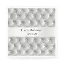 Glamour de luxe en faux velours gris doux