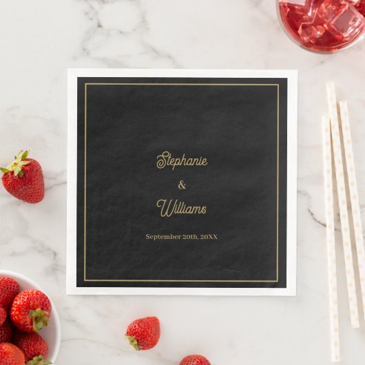 Serviette En Papier Gold Black Nom élégant Simple Minimal Mariage (En situation)