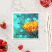 Serviette En Papier Golden Marigold sur Turquoise Bokeh (En situation)