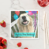 Serviette En Papier Golden Retriever Chien avec Ballons Anniversaire (En situation)