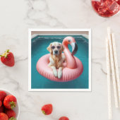 Serviette En Papier Golden Retriever In Flamingo Pool toy (En situation)