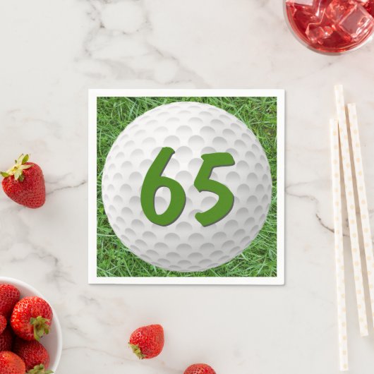 Serviette En Papier Golf Ball 65e Anniversaire serviettes (En situation)