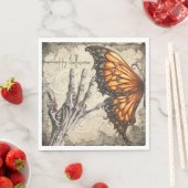 Serviette En Papier gothique | Papillon | Main de squelette | Victorie (En situation)