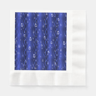 Serviette En Papier gouttes de pluie sur le métal bleu