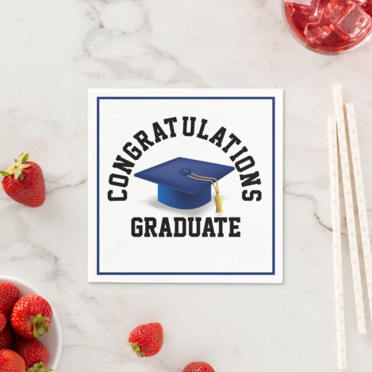 Serviette En Papier Grad Bash Essentials : Célébrez dans le style ! (En situation)