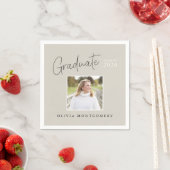 Serviette En Papier Graduate Photo Modern Script Graduation Party (En situation)