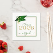 Serviette En Papier Graduation 2025 Faux Metallic Green Gold Script (En situation)