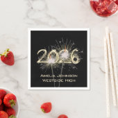 Serviette En Papier Graduation 2025 Sparklers Sur Noir (En situation)