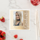 Serviette En Papier Graduation Gold Stylish Script Modern Photo Party (En situation)
