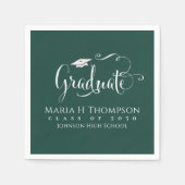 Serviette En Papier Graduation Moderne Mortarboard Script Vert foncé (Devant)