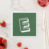Serviette En Papier Grand monogramme blanc moderne | Hunter Green (En situation)