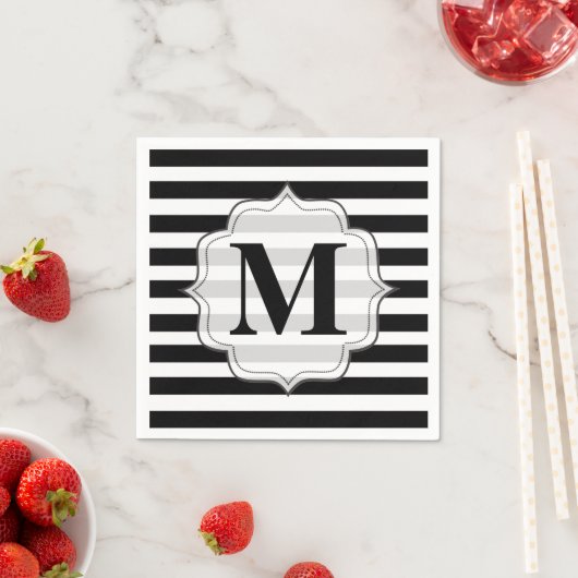 Serviette En Papier Grandes noires et blanches Monogrammes serviettes (En situation)
