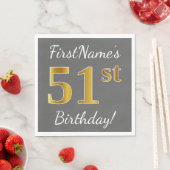 Serviette En Papier Grey, Faux Gold 51e anniversaire + Nom personnalis (En situation)