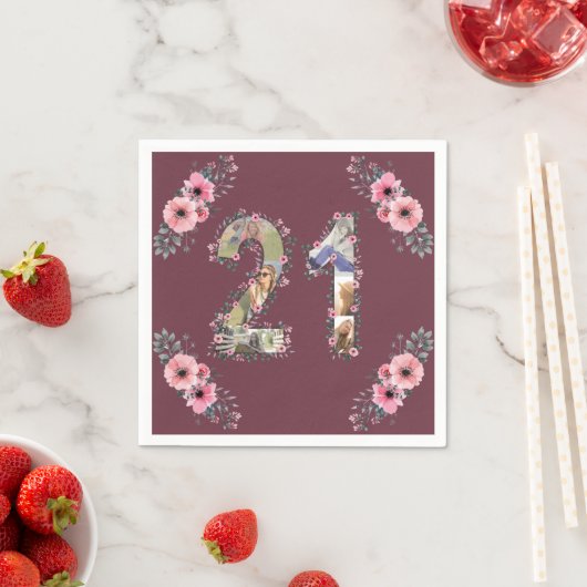Serviette En Papier Grosse 21e anniversaire Photo Collage Rose Flower (En situation)