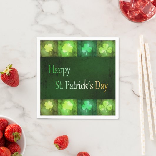 Serviette En Papier Grungy St. Patrick's Day Shamrocks - Papier Napkin (En situation)