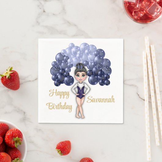 Serviette En Papier Gymnastique Anniversaire avec Bleu Balloon Arch (En situation)