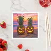 Serviette En Papier Halloween Pineapple Jack-o-lanterns On a Beach (En situation)