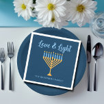 Serviette En Papier Hanoukka Love & Light Custom Menorah Blue Party<br><div class="desc">Cute custom Love and Light Hanoukka serviette en papier pour un dîner de famille juive ou un parti Chanukah avec une synagogue. Personnalisez ce joli décor avec votre nom de famille ou informations de groupe en bleu sous la jolie menorah or.</div>