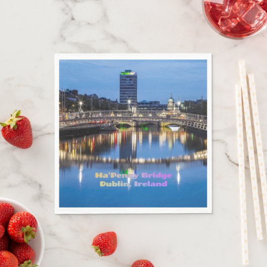 Serviette En Papier Ha'Penny Bridge, Dublin, Irlande (En situation)