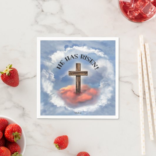 Serviette En Papier Has Risen Rugged Cross With Clouds (En situation)