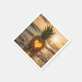 Serviette En Papier Heart Carved In a Pineapple On a Beach (Coin)