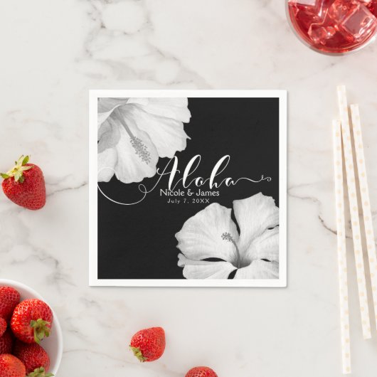 Serviette En Papier Hibiscus blanc Mariage tropical noir Aloha (En situation)