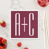 Serviette En Papier Initiales de couples simples | Blanc et bordeaux (En situation)