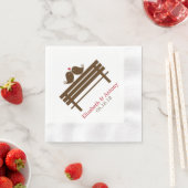 Serviette En Papier Inséparables sur le banc de parc {red} (En situation)