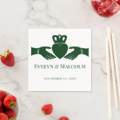 Serviette En Papier Irlandais Claddagh Ring Simple Graphic Green Maria (En situation)