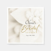 Serviette En Papier Ivory Bloom & Elegant Gold Script Fête des mariées (Devant)
