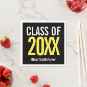 Serviette En Papier Jaune Gras Moderne Graduation TOUTE ANNÉE (En situation)