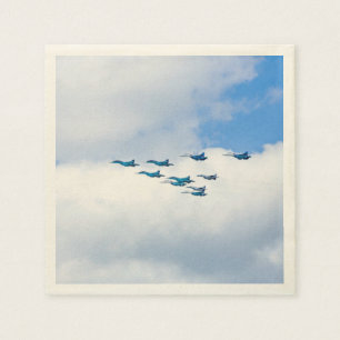 Serviette En Papier Jets volant dans la formation