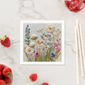 Serviette En Papier Jolie broderie Fleur sauvage Pastel (En situation)