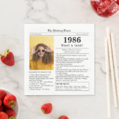 Serviette En Papier Journal 1986 Anniversaire (En situation)