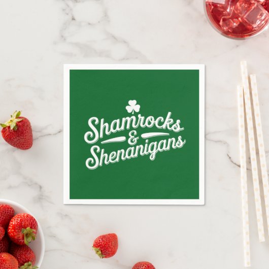 Serviette En Papier Joyeuse Saint-Patrick Chance Shamrock & Shenanigan (En situation)