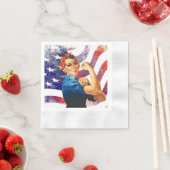 Serviette En Papier Joyeux 4 Juillet Femme indépendante (En situation)