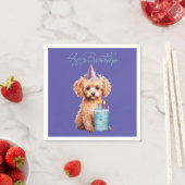 Serviette En Papier Joyeux caniche d'anniversaire avec Casquette de fê (En situation)