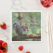 Serviette En Papier Joyeux écureuil d'anniversaire (En situation)