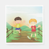 Serviette En Papier Joyeux Enfants Jouant À L'Extérieur (Devant)