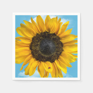 Serviette En Papier Ladybug Sur Un Tournesol