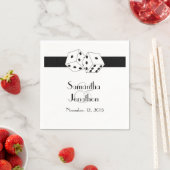 Serviette En Papier Las Vegas Mariage Dice Thème noir et blanc (En situation)