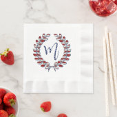 Serviette En Papier Laurel Wreath Monogramme M Étoiles et rayures USA (En situation)
