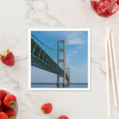 Serviette En Papier Le long du pont Mackinac (En situation)